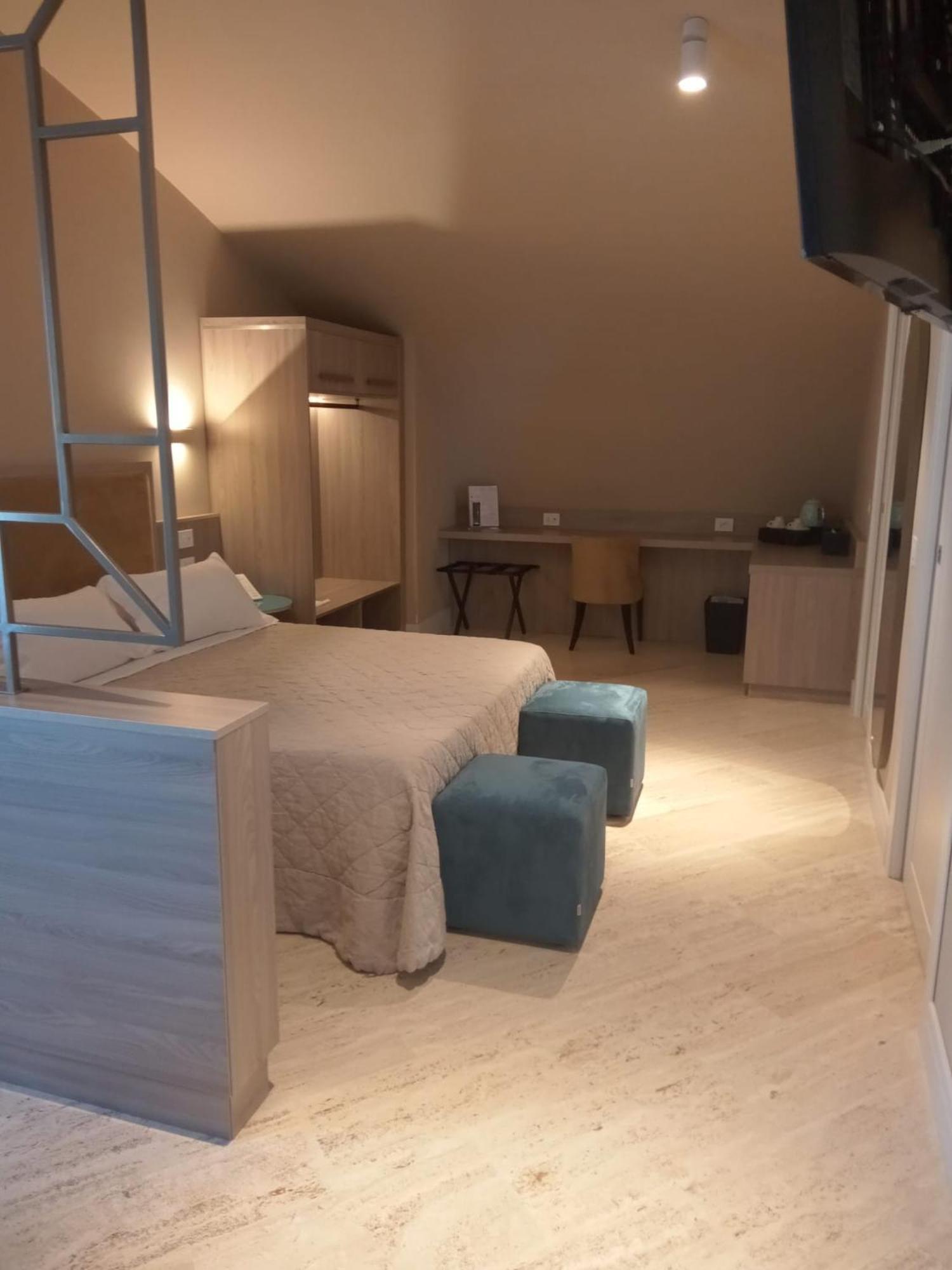 Europa Hotel 바스토 외부 사진
